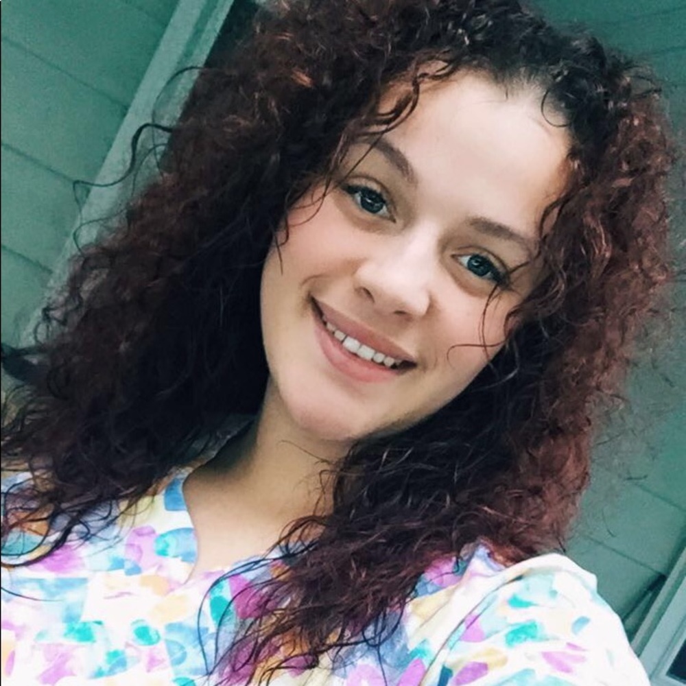 Meet your Posher, Marissa